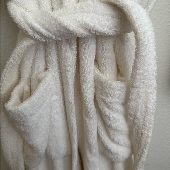 MRS Robe- Size Large - Picture 3 of 5